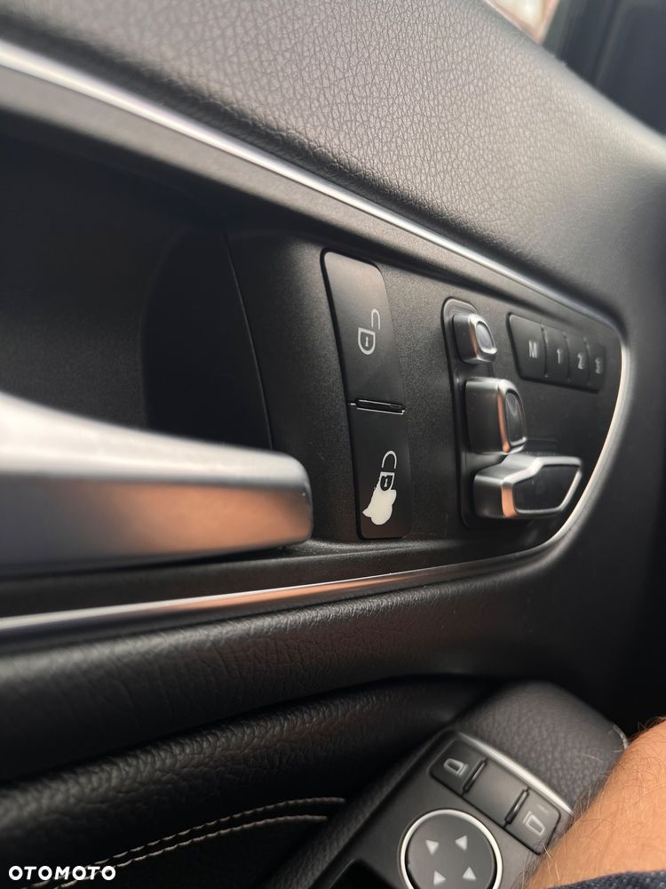 Mercedes-Benz CLA 250 4Matic 7G-DCT Sport - 14