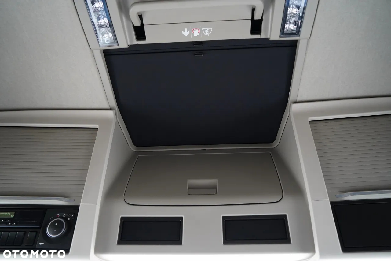 Volvo FH 540 /  KLIMA POSTOJOWA   / OPONY 100% / SPROWADZONY / 2022 ROK / PO KONTRAKCIE SERWISOWYM - 31