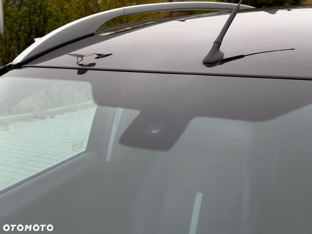 Ford Kuga 2.0 TDCi 2x4 Titanium - 15