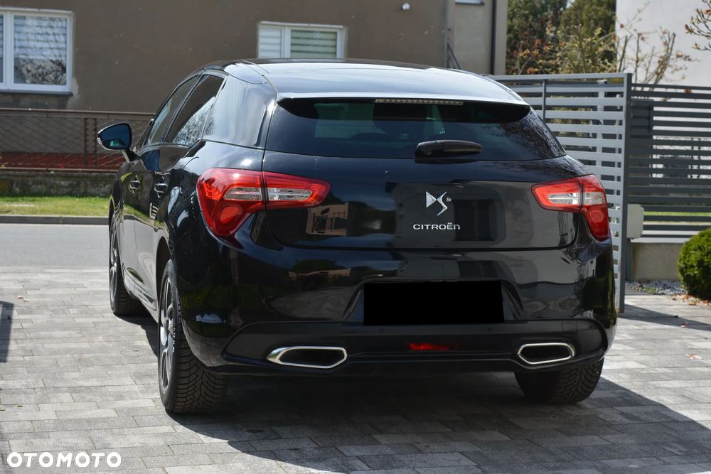 Citroën DS5 e-HDi 115 EGS6 Chic - 25
