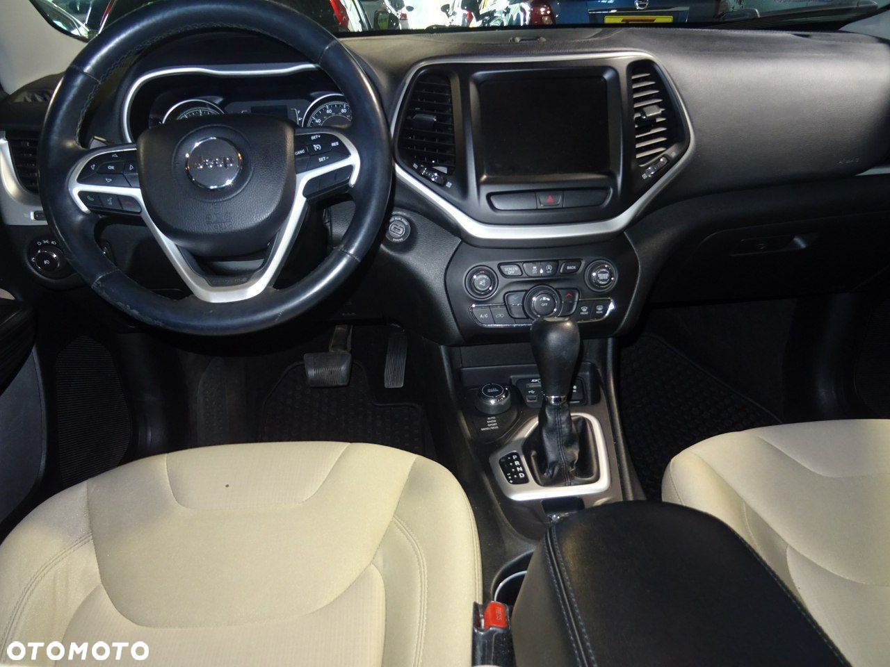 Jeep Cherokee - 7