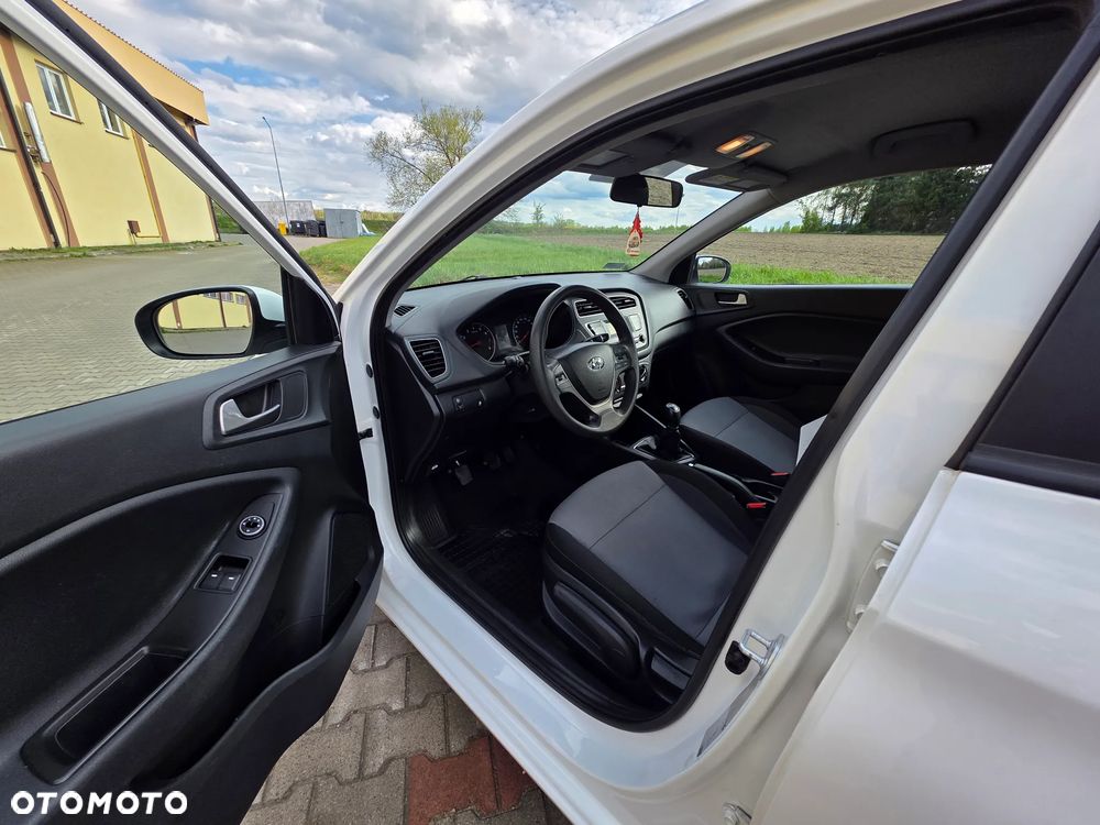 Hyundai i20 1.2 Classic Plus - 11