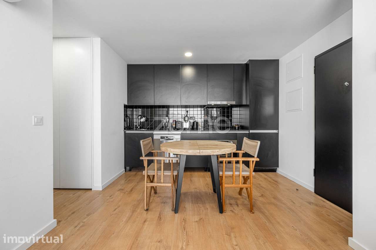 Apartamento T1 semi-novo em Vilar do Paraíso, Vila Nova de Gaia - Grande imagem: 3/28