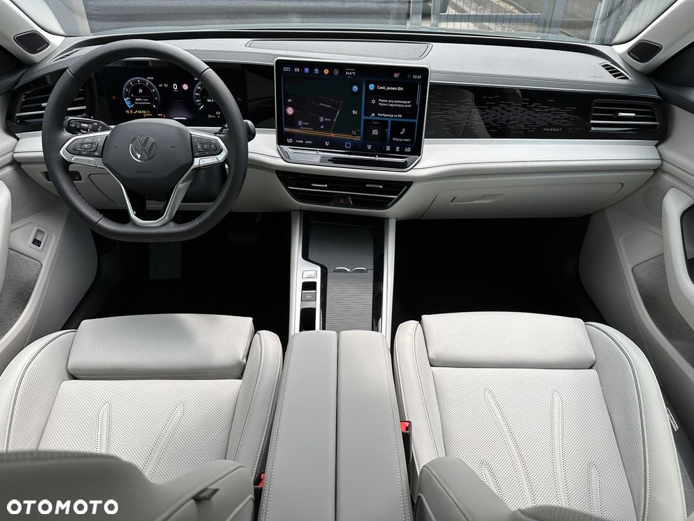Volkswagen Passat 1.5 TSI EVO Elegance DSG - 24