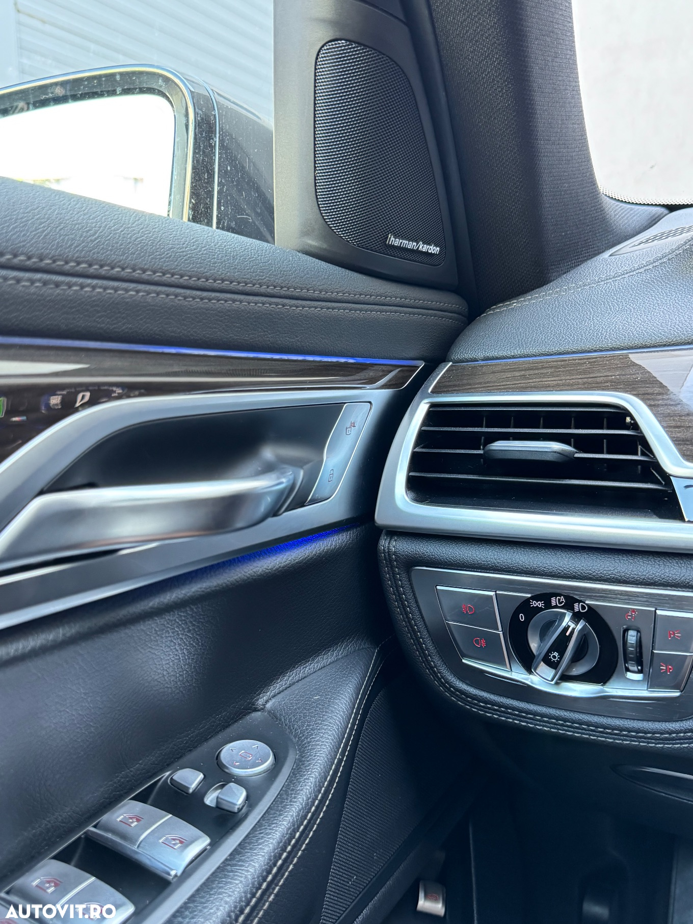 BMW Seria 7 - 32