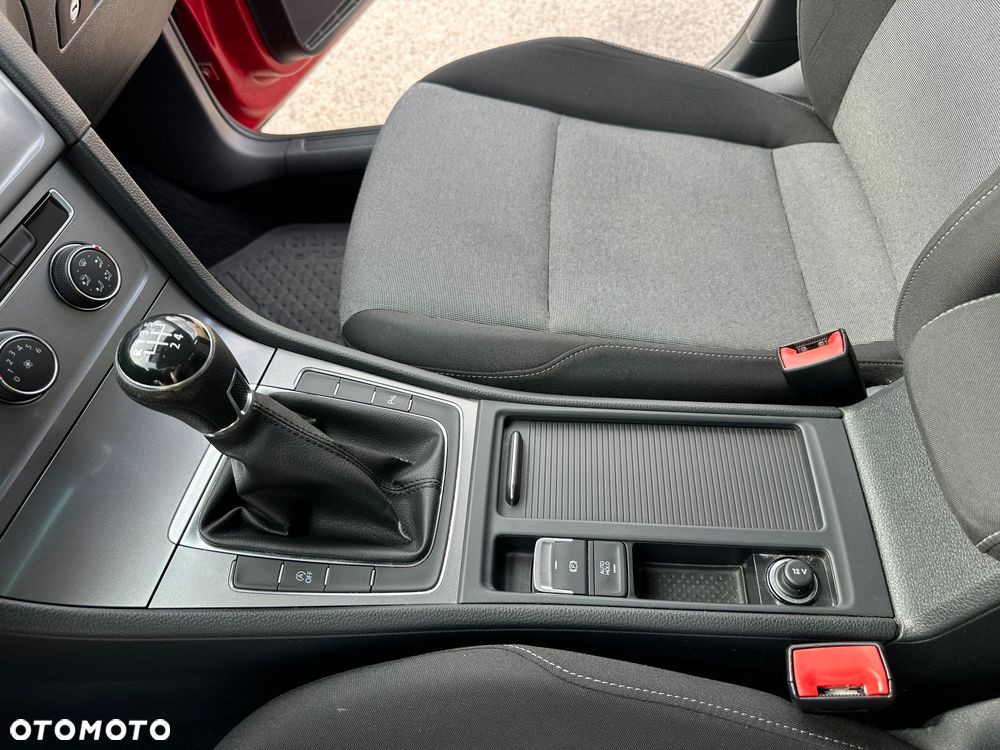 Volkswagen Golf 1.2 TSI BMT Trendline EU6 - 29