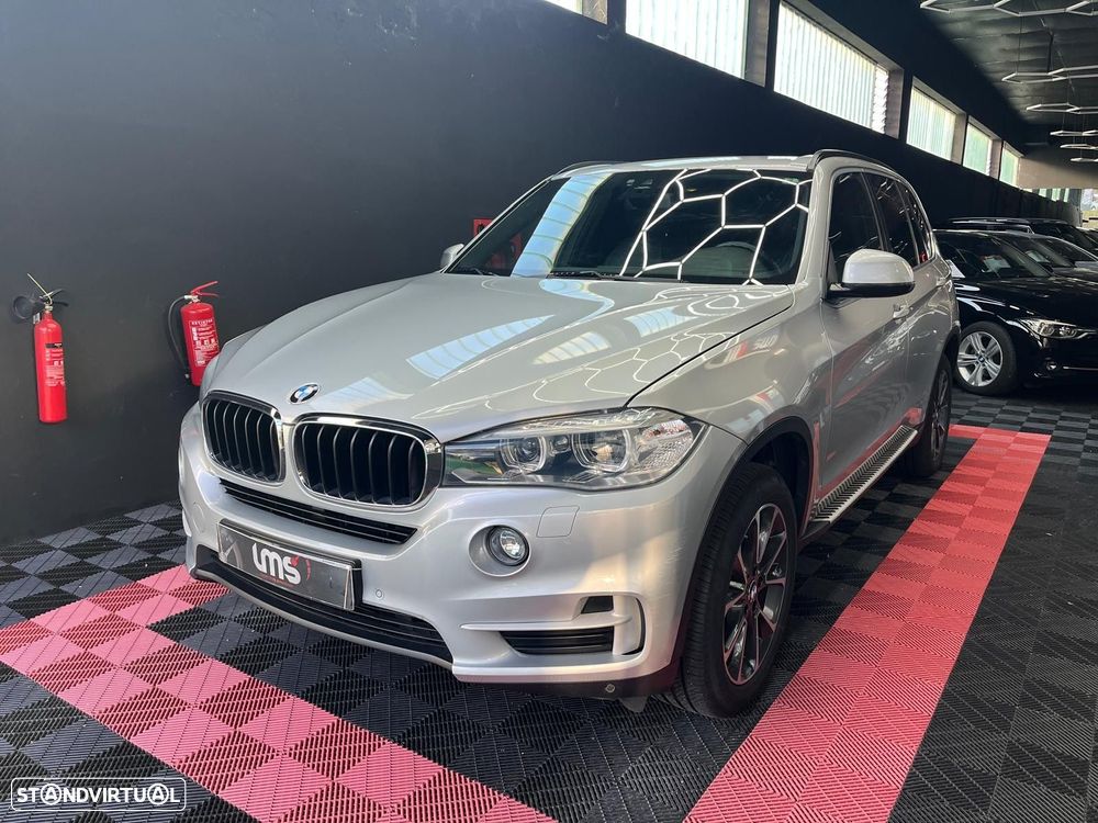 BMW X5 25 d sDrive Comfort 7L - 3