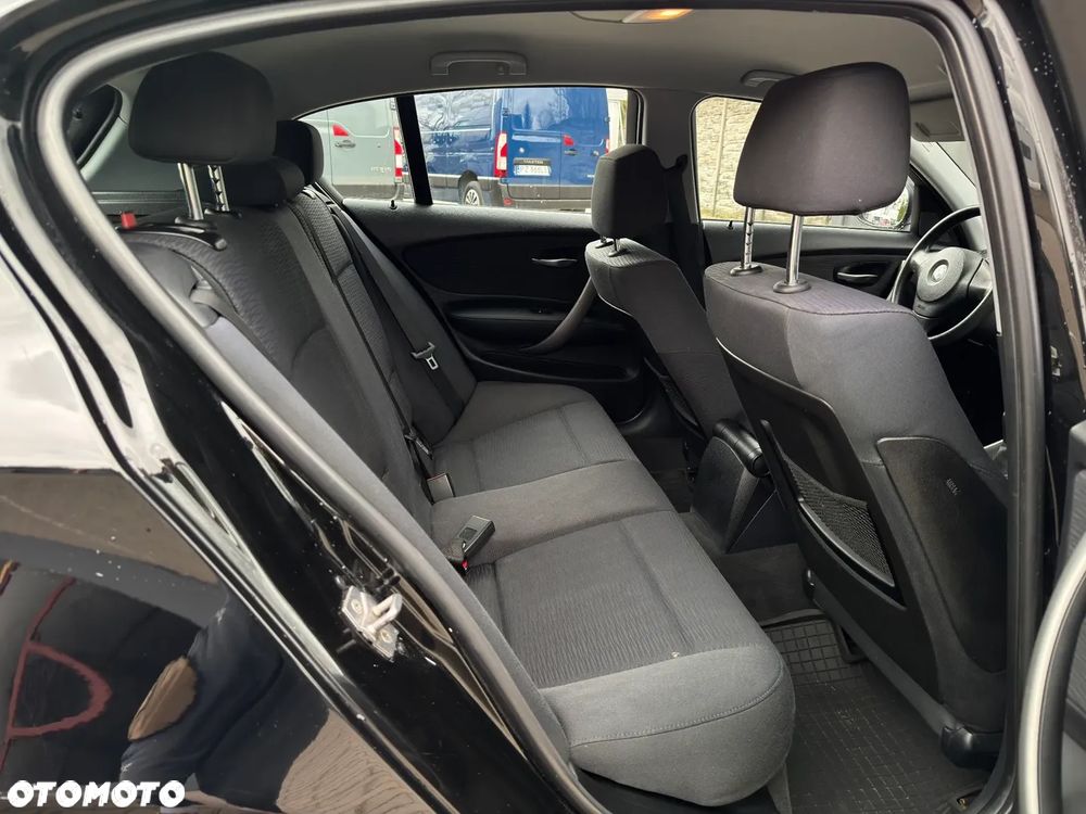 BMW Seria 1 - 18