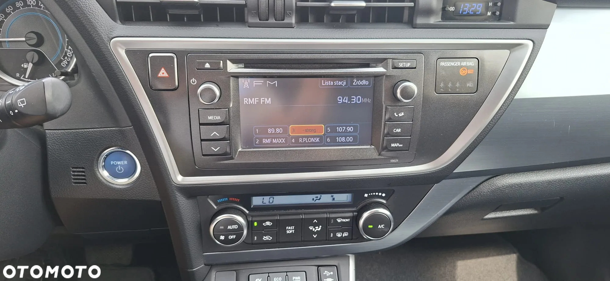 Toyota Auris - 15