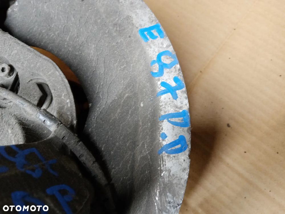 Zwrotnica prawy przód przednia prawa BMW I E81 E87 - 5