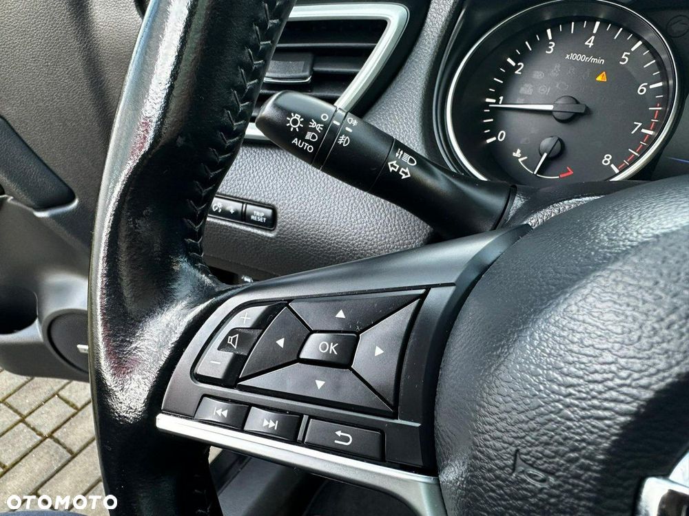 Nissan Qashqai 1.3 DIG-T Tekna+ - 24