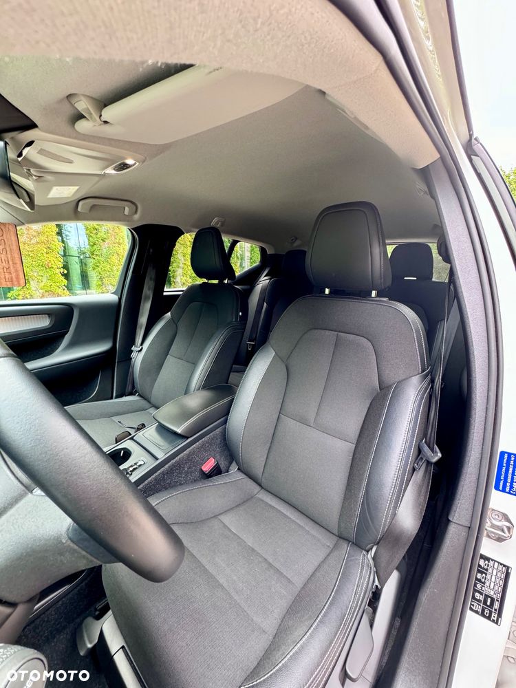 Volvo XC 40 D4 AWD Momentum Pro - 10