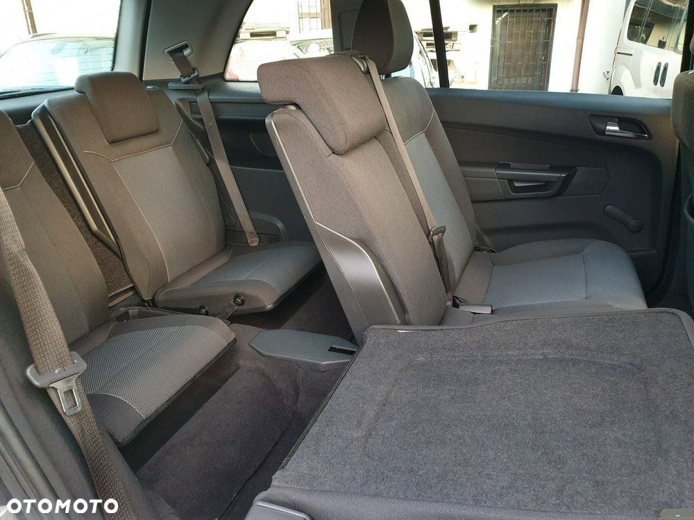 Opel Zafira 1.8 Active - 24