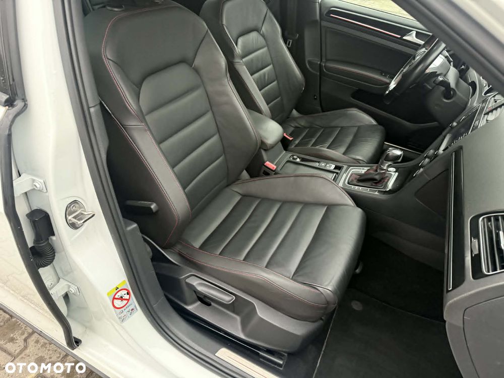 Volkswagen Golf GTI Performance BlueMotion Technology DSG - 12