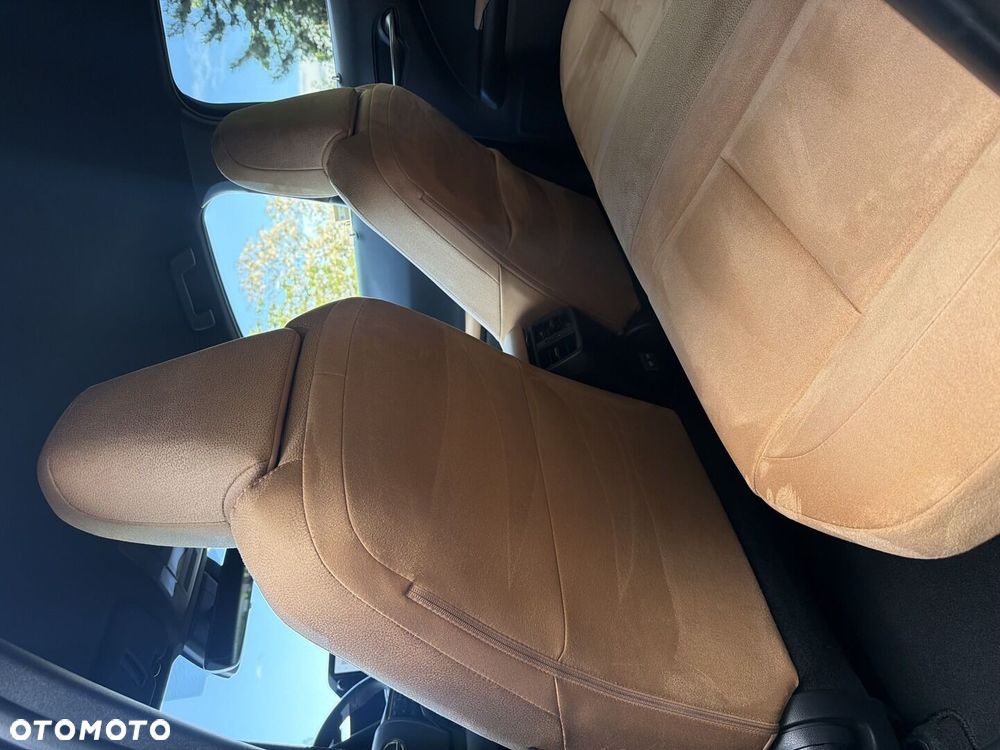 Lexus UX 250h GPF Business 2WD - 15