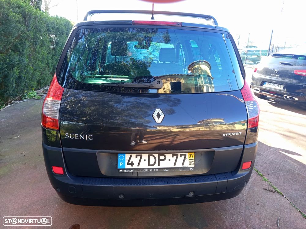 Renault Grand Scénic - 8