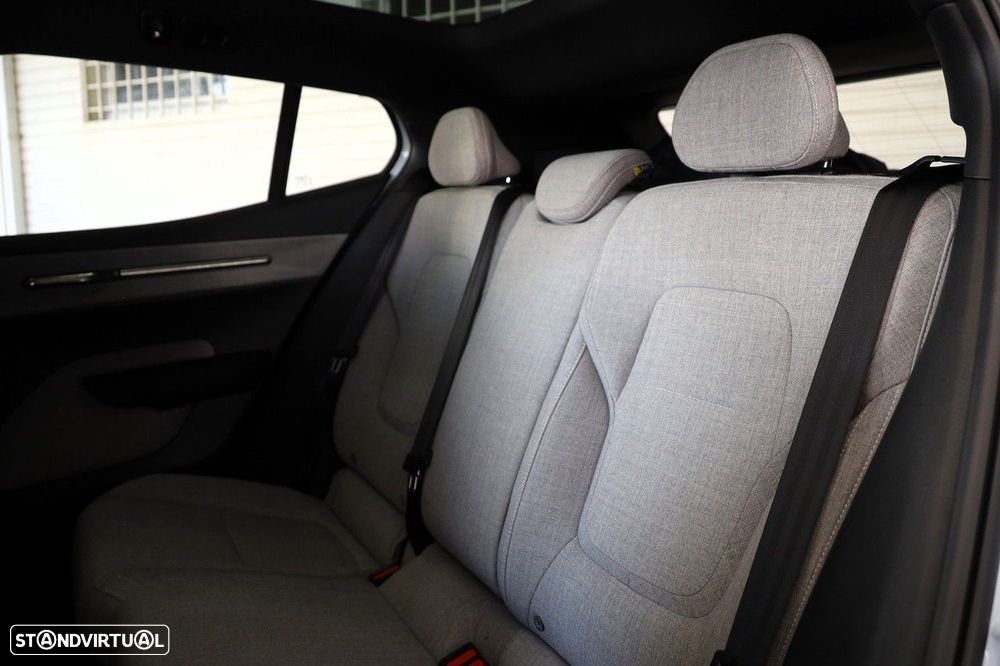 Volvo EX30 69 kWh Single Motor Extended Range Ultra - 13