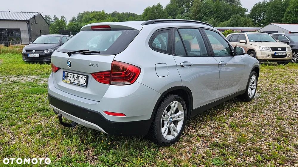 BMW X1 xDrive18d xLine - 4