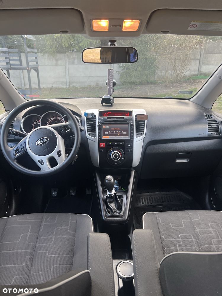 Kia Venga - 6