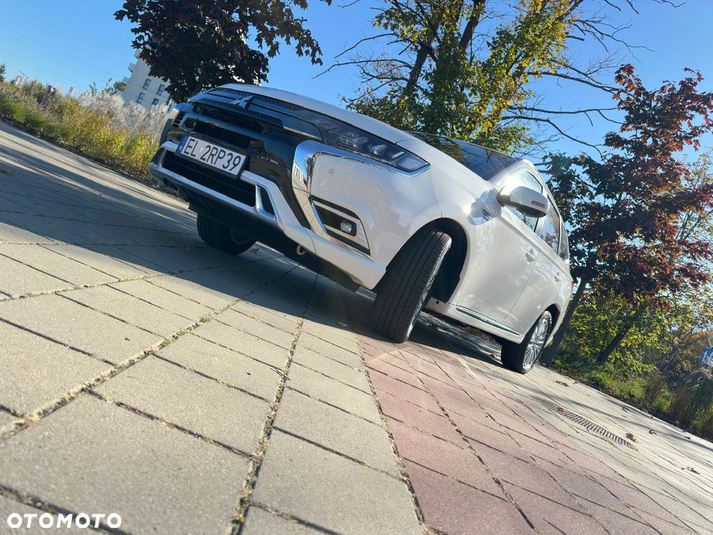 Mitsubishi Outlander - 34
