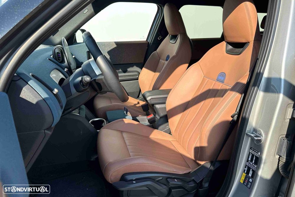 MINI Countryman E Favoured L - 4
