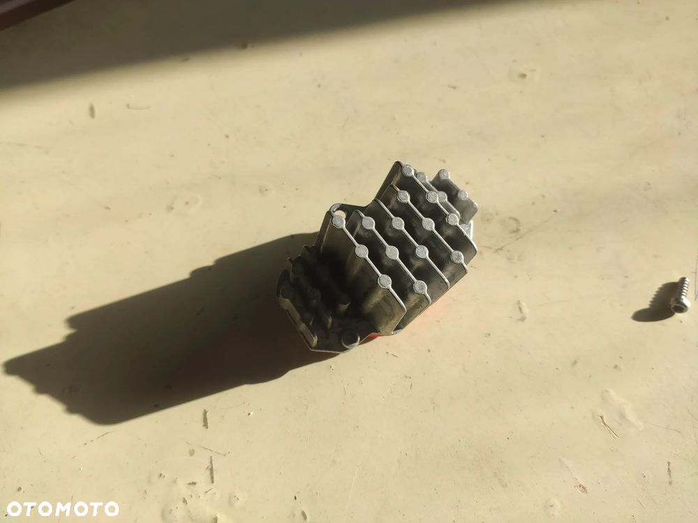 Przetwornica Moduł Jeż Lampy przód Ford 00219253