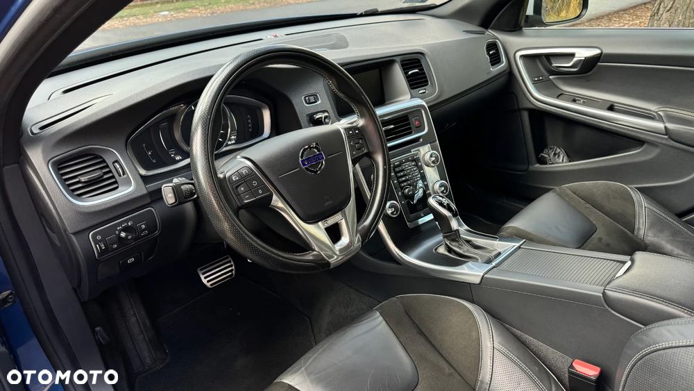 Volvo S60 CC D4 Drive-E Momentum - 11