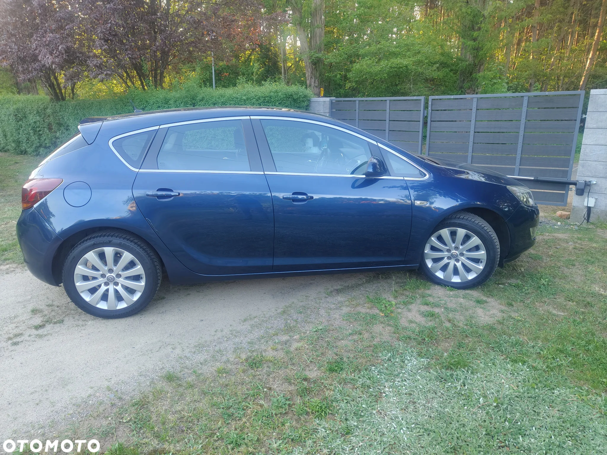 Opel Astra GTC 1.4 Turbo - 25