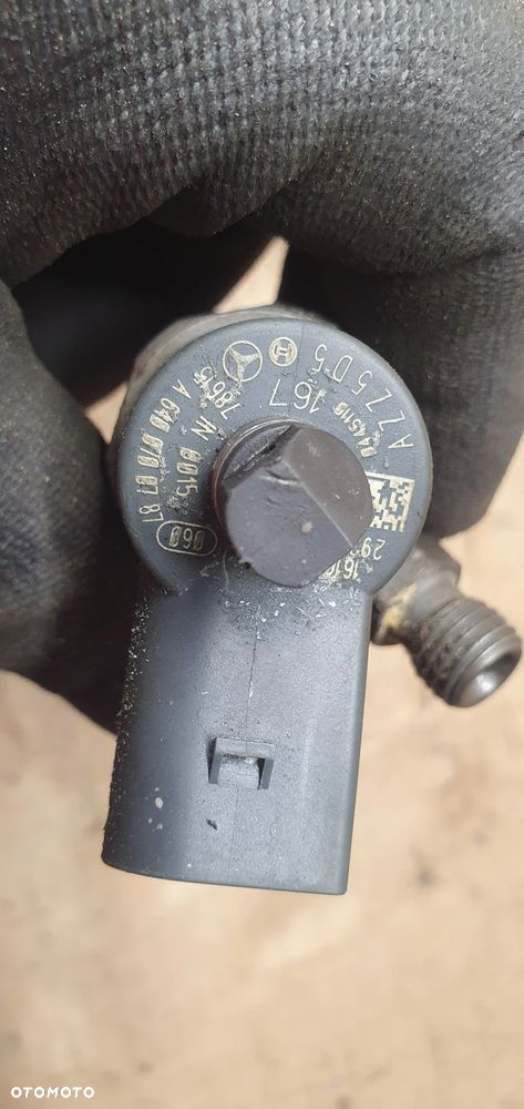 Wtrysk wtryskiwacz wtryskiwacze wtryski paliwa Mercedes B-Klasa W245 2.0 CDI A6400700787 - 11