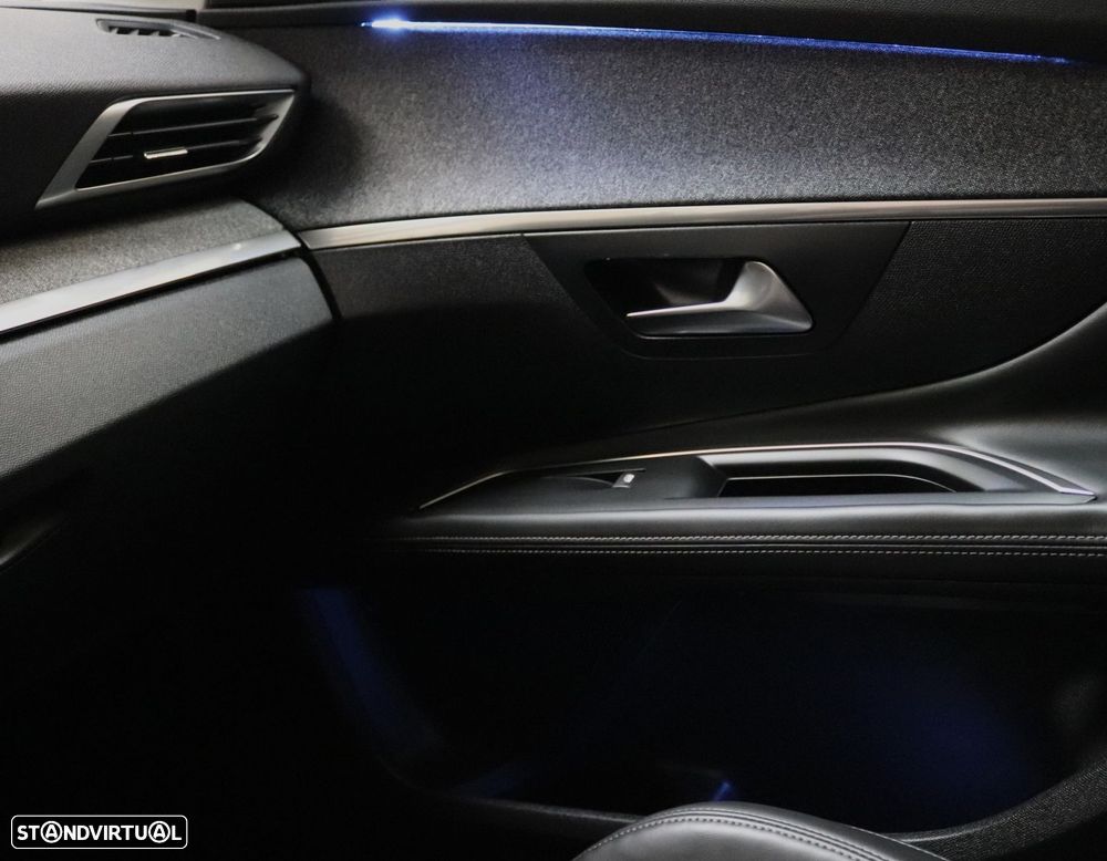 Peugeot 3008 1.5 BlueHDi Allure Pack EAT8 - 27