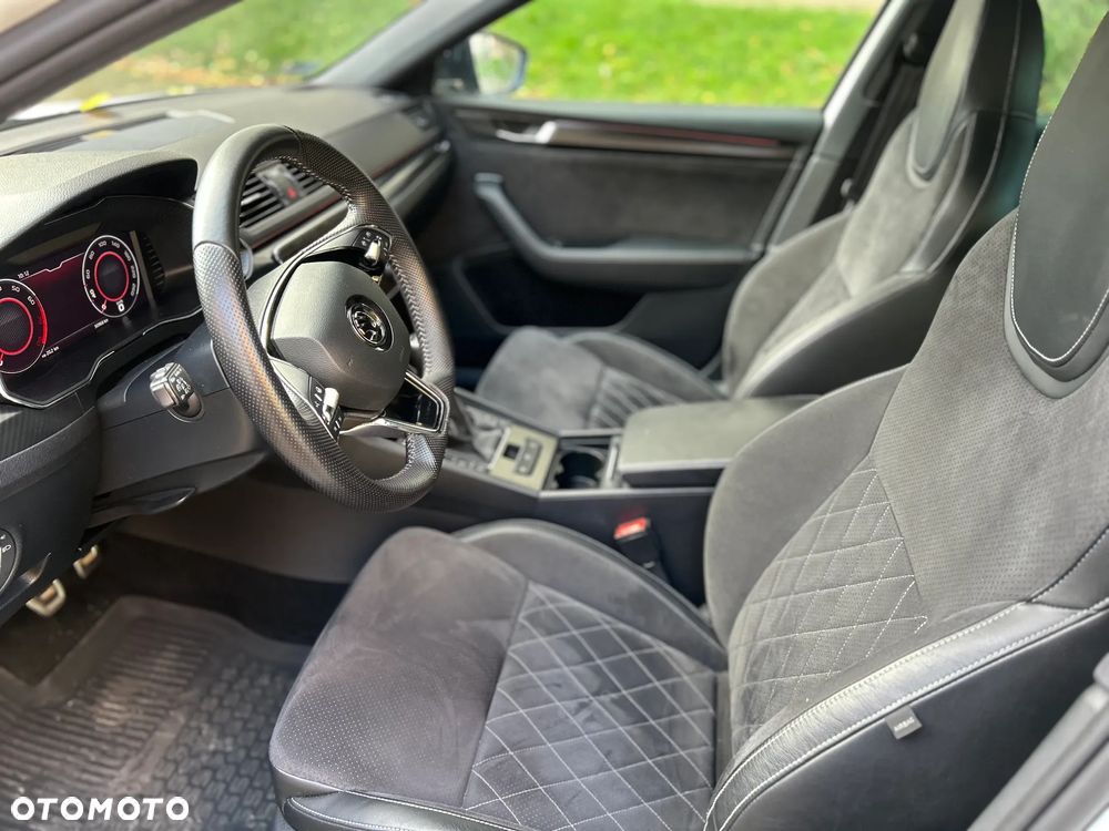 Skoda Superb 1.5 TSI Sportline - 17