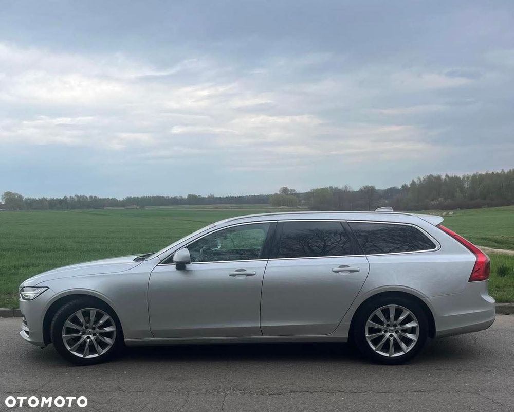 Volvo V90 D3 Momentum Pro - 3