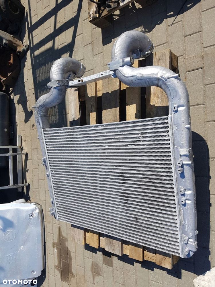 CHŁODNICA INTERCOOLER POWIETRZA DAF XF 106 - 2