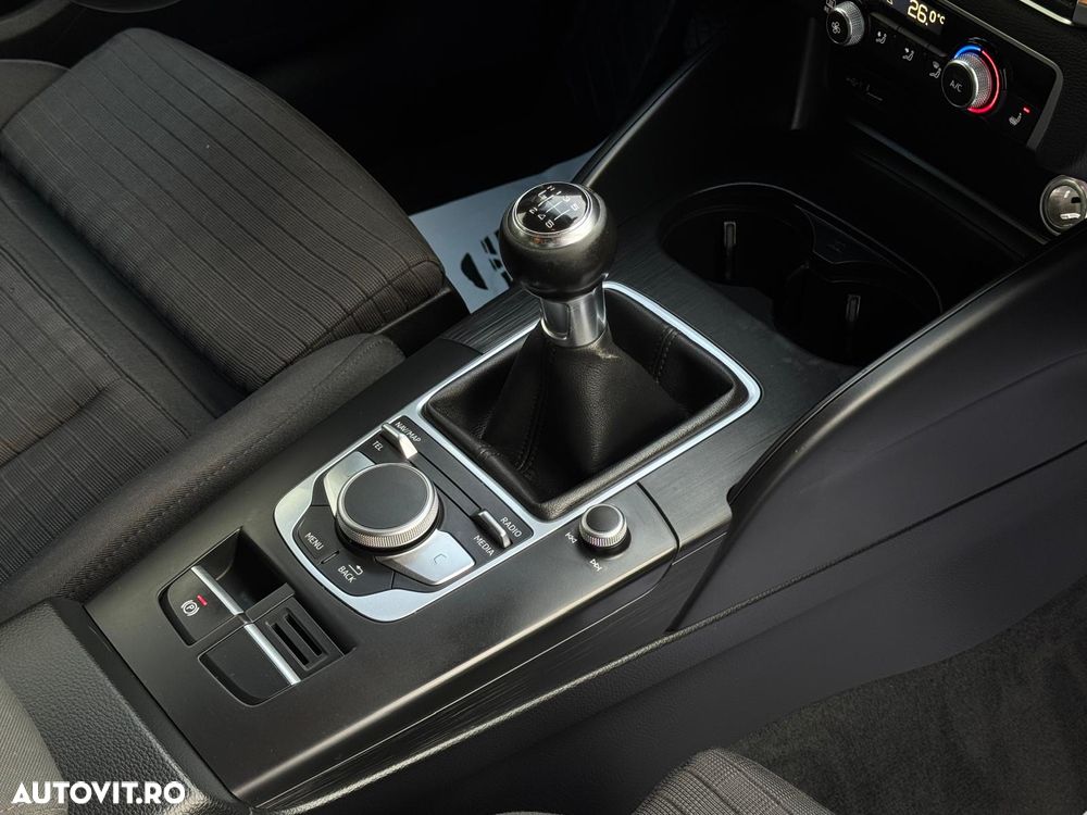 Audi A3 Sportback 1.6 30 TDI - 11