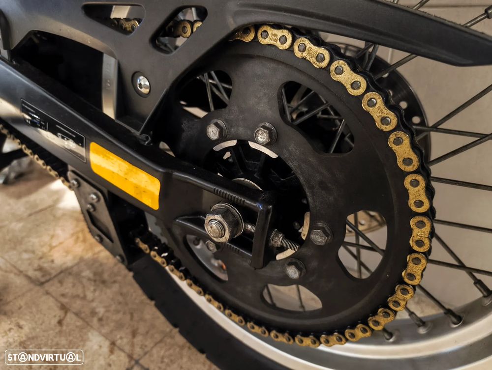 UM Dsr Adventure Adventure TT - 37