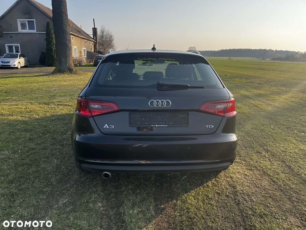 Audi A3 Sportback 1.6 TDI(clean diesel) Ambition - 3