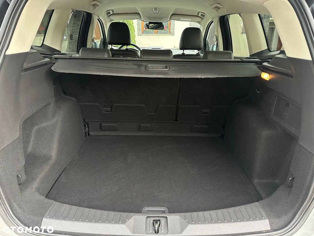 Ford Kuga 2.0 TDCi 4x4 ST-Line - 16