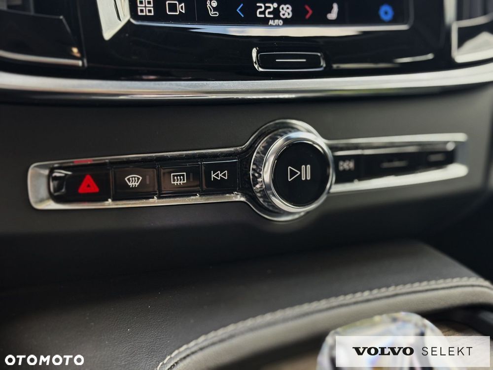 Volvo V90 Cross Country - 17