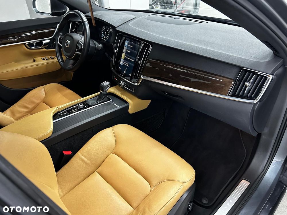 Volvo S90 T5 Momentum - 19