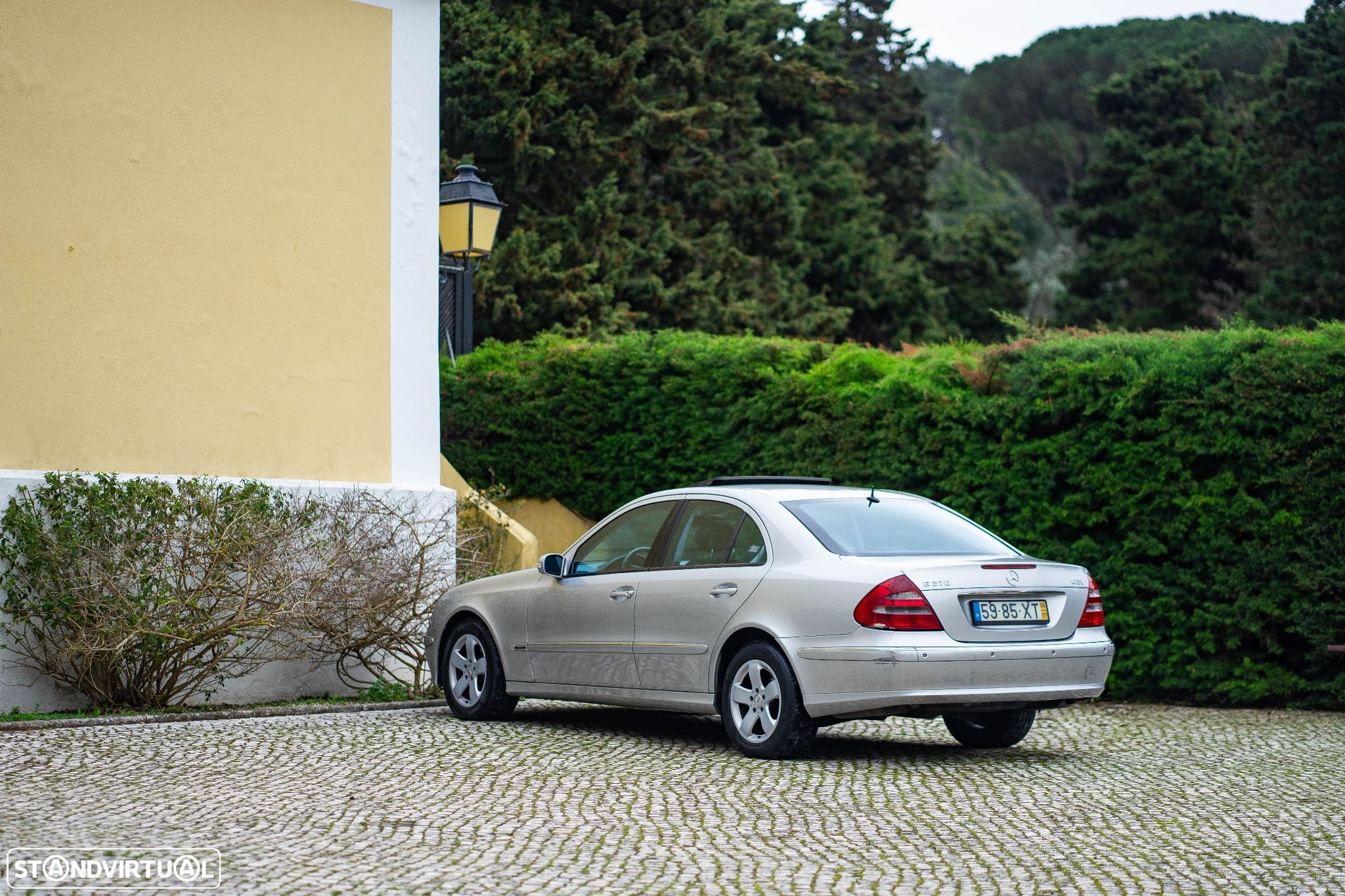 Mercedes-Benz E 270 - 1