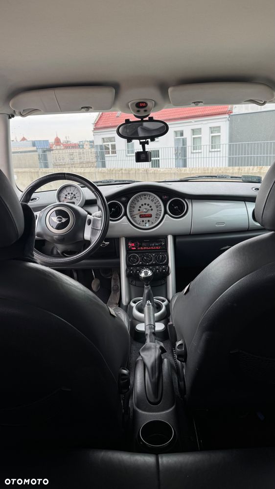 MINI ONE Standard - 11