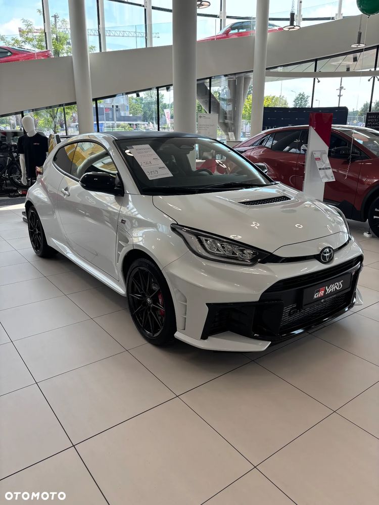 Toyota GR Yaris 1.6 Aero Performance - 11