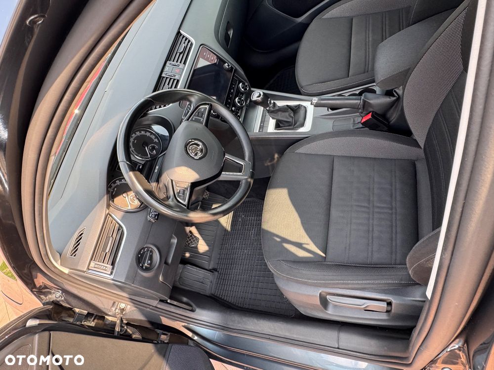 Skoda Octavia 1.6 TDI Ambition - 8