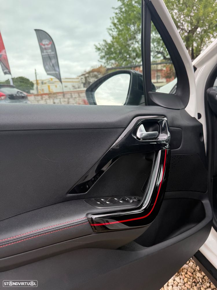 Peugeot 2008 PureTech 130 Stop&Start GT-Line Edition - 10