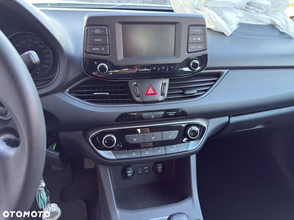 Hyundai i30 1.4 Classic - 22