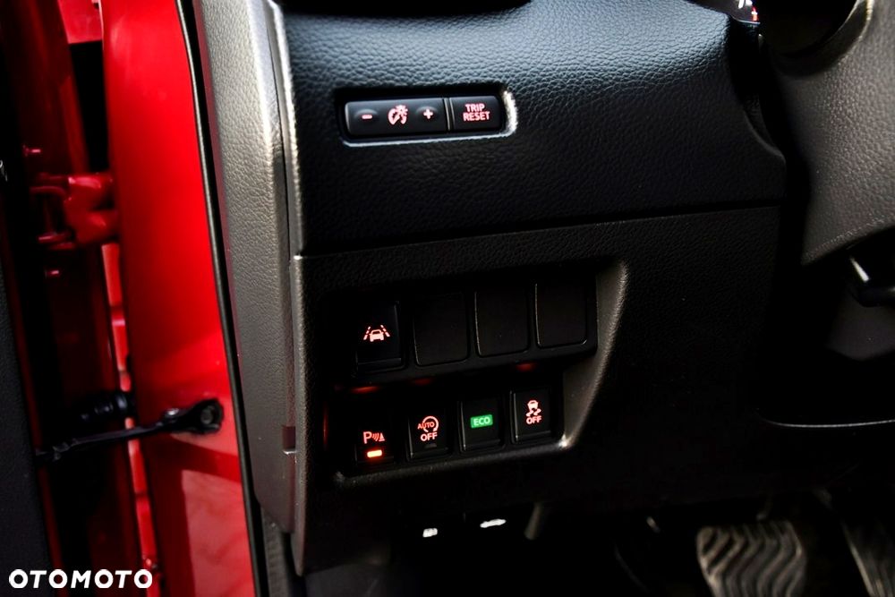 Nissan Qashqai 1.2 DIG-T Tekna Xtronic - 31