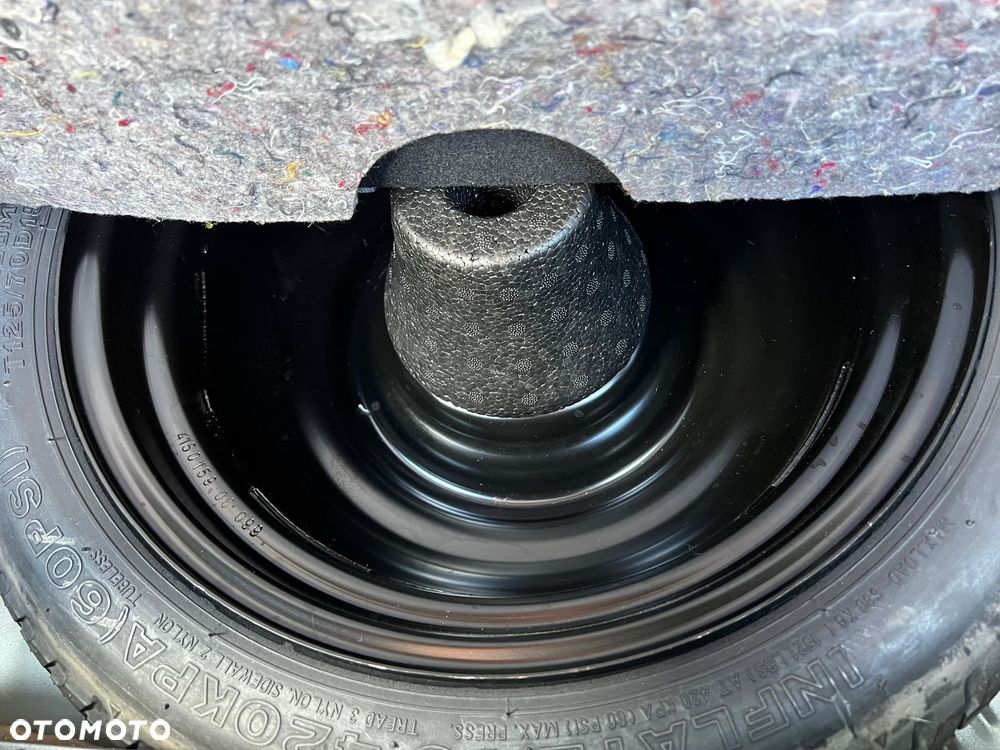 Toyota Yaris 1.33 VVT-i Executive - 25