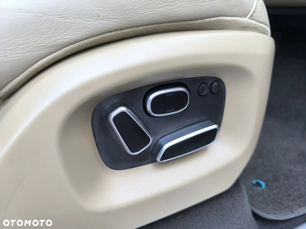 Land Rover Range Rover Sport 3.0 V6 HSE - 36