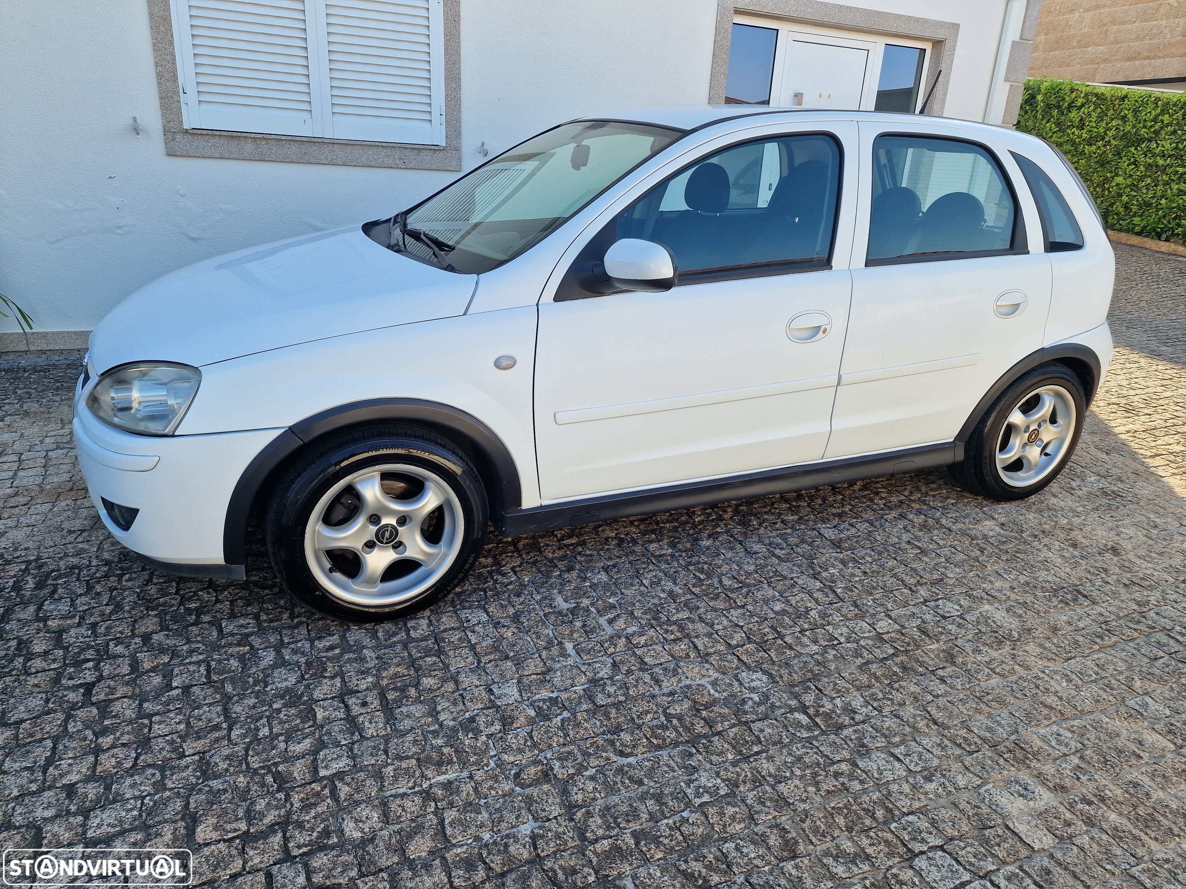 Opel Corsa 1.3 CDTi Cosmo - 11