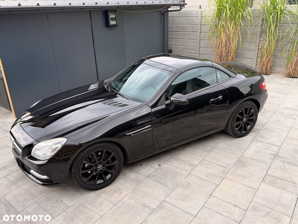 Mercedes-Benz SLK 200 CGI - 24